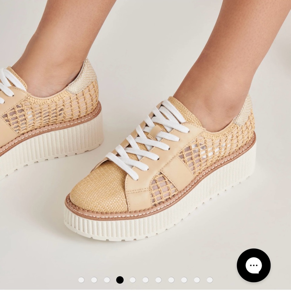 Dolce Vita Beige and Cream Platform Sneakers - NEW
